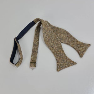 Tweed Self tie bow tie Green Herringbone Yorkshire Wool Tweed, tweed bow tie, tweed self tie bow tie image 2