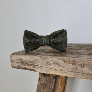 Dog Bow Tie Yorkshire Birdseye Tweed Dark Green, Tweed Bow Tie for Dogs image 1