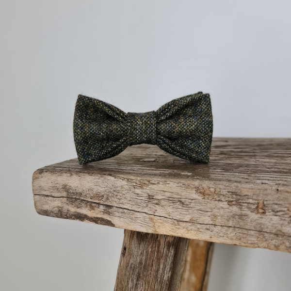 Dog Bow Tie - Yorkshire Birdseye Tweed - Dark Green, Tweed Bow Tie for Dogs