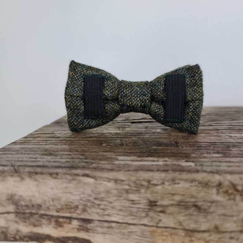 Dog Bow Tie Yorkshire Birdseye Tweed Dark Green, Tweed Bow Tie for Dogs image 3
