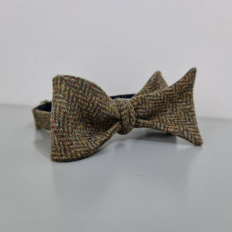 Tweed Self tie bow tie Green Herringbone Yorkshire Wool Tweed, tweed bow tie, tweed self tie bow tie image 1