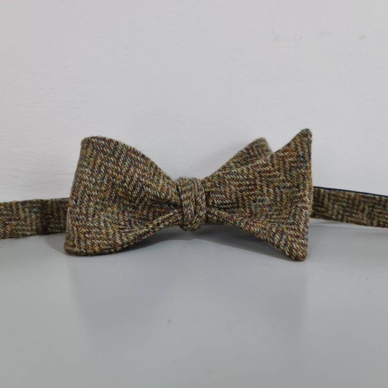 Tweed Self tie bow tie Green Herringbone Yorkshire Wool Tweed, tweed bow tie, tweed self tie bow tie image 3