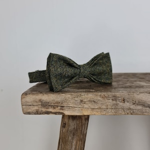 Tweed Bow Tie - Dark Green Yorkshire Tweed