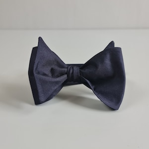 Oversized Silk Self Tie Bow Tie - Black