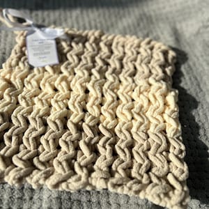 Neutral Cream and Teddy Baby Comforter, with dummy loop, Baby Shower Gift, Newborn Baby Gift, 30x30cm, Super Soft Baby Comforter