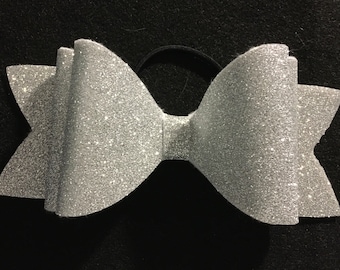 Customizable large tailless cheer bow dolly style