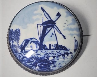 Spilla vintage a forma di mulino a vento di Delft, in porcellana olandese dipinta a mano, argento 835, gioiello souvenir olandese, motivo floreale blu e bianco