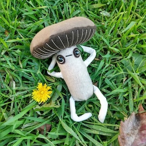 Mellow Portobello - mushroom soft action figure