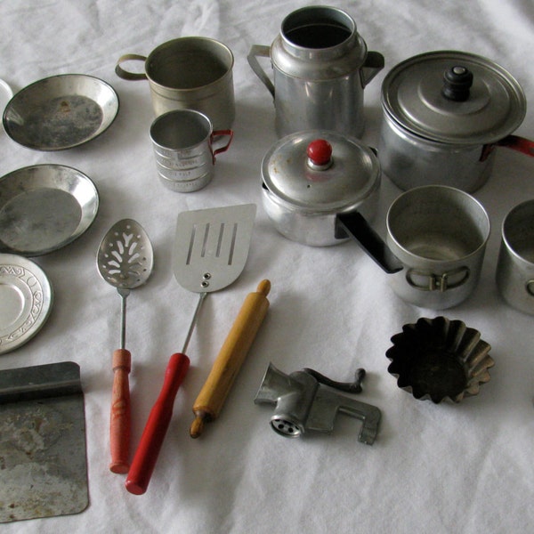 25 Piece Lot of Miniature Child's Size Pots, Pans,Dishes, MEAT Grinder,Cookie Sheet, Aluminum Measuring Cup and More