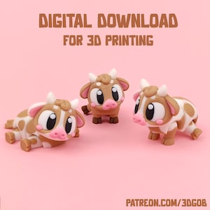 Op de afbeelding: Drie cartoon koeienbeeldjes in bruin, wit en roze, met grote ogen en kleine hoorns, worden getoond op een roze achtergrond. De tekst "DIGITALE DOWNLOAD VOOR 3D PRINTEN" staat bovenaan. De website "PATREON.COM/3DGOB" staat onderaan.
