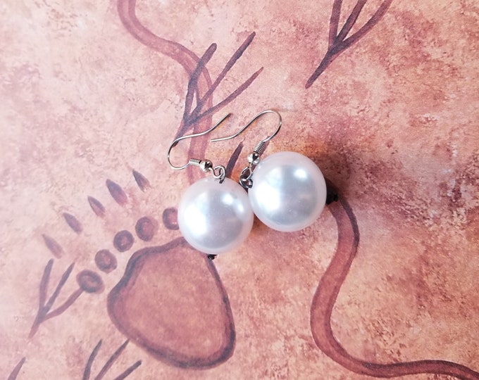 Simple White Bead Earrings