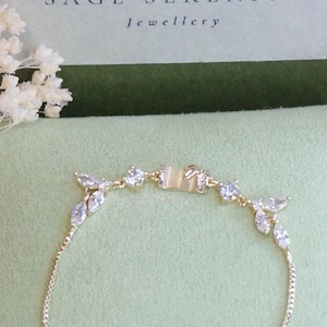 CZ Olive Leaf Bracelet, Crystal Olive Leave Bracelet, Anniversary Gifts, Gift for Her, Wedding Bride Bracelet, Adjustable Bracelet, BFF Gift