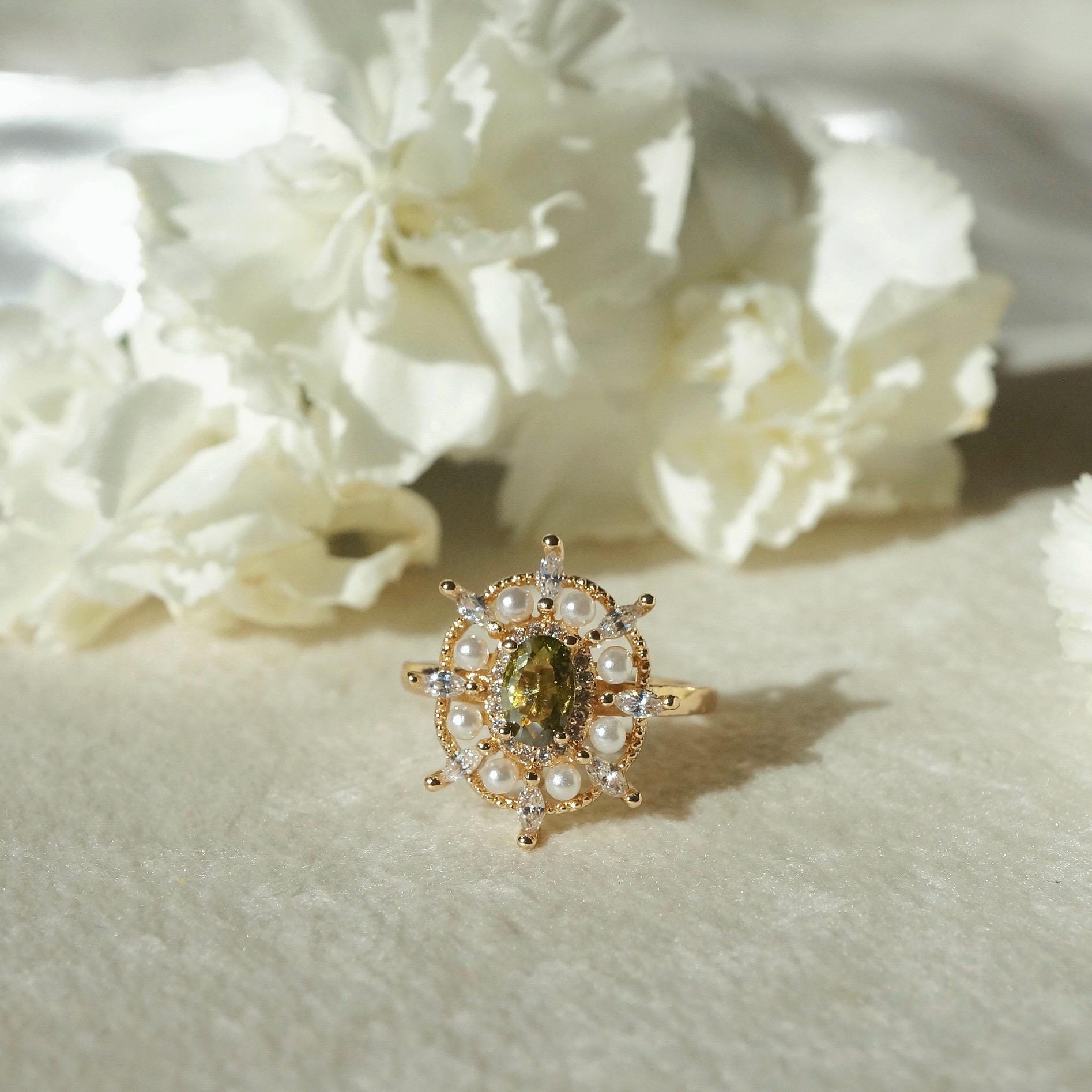 Anel de zircônia verde peridoto com pequenas pérolas, anel de zircônia com pérolas, anel ajustável, presentes de aniversário, presente de aniversário, presente para ela