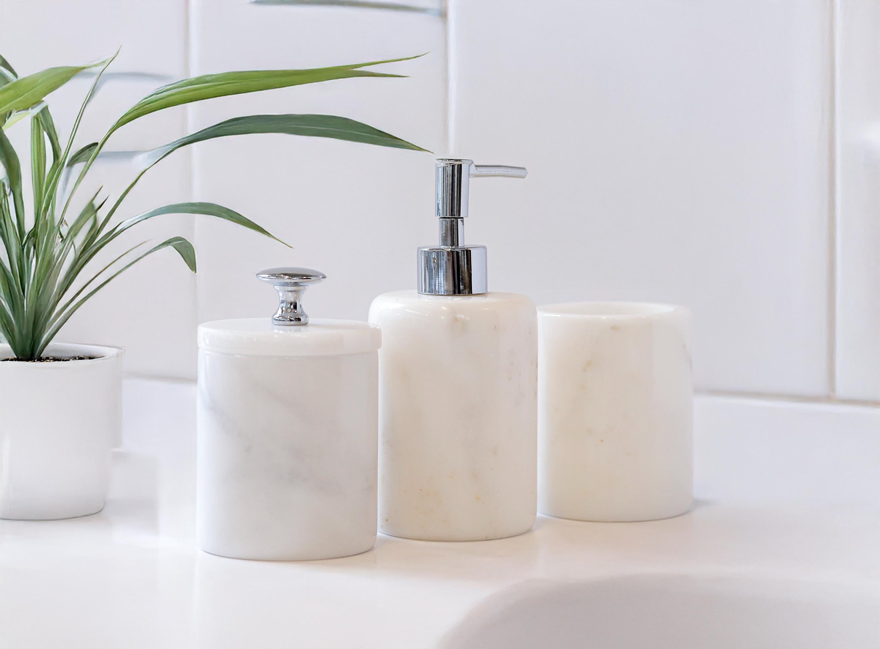 Valeria - 5-piece White Marble Bathroom Accessories Set With Tray - Etsy