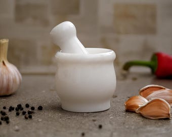Terra - Handmade White Marble Mortar and Pestle: Modern Stone Spice Grinder