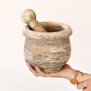 Terra Giant - Ultrastor travertinmortel och mortelstöt: Handgjord stenkryddkvarn