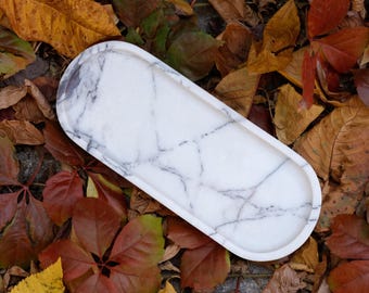 Silviana - Bandeja de mármol blanco veteado: Bandeja de quesos de piedra natural de 30 cm - Bandeja para baño
