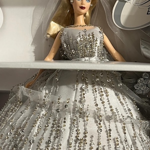 2000 Millenium Bride Barbie Limited Edition #05614 of 10,000 Mattel#24505 in box like new
