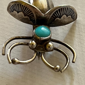 Spilla vintage in argento Navajo fatta a mano con pietra turchese, stile sud-occidentale
