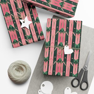 Papier do pakowania, Design inspirowany stylem Art Deco, Kolory różowy i zielony, Styl lat 20. XX wieku, Idealny na prezenty, Boże Narodzenie, urodziny, święta