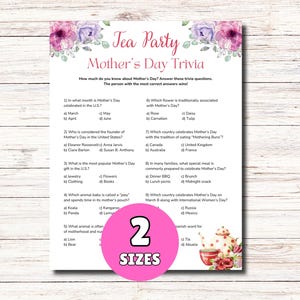 Op de afbeelding: Een Moederdag trivia-spel met een bloemig ontwerp. Het spel bevat vragen over Moederdagtradities en -feiten. De afbeelding bevat ook een roze cirkel met de tekst "2 MATEN".