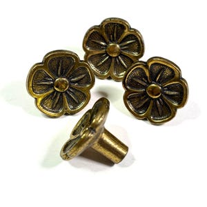 Set of 4 Vintage KBC N18322 Floral Cabinet Knobs Antiqued Brass Flower Pulls