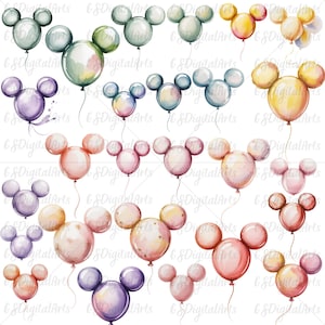 Puede incluir: Ilustraciones en acuarela de globos con forma de Mickey Mouse en varios colores, incluyendo verde, morado, rosa y amarillo. Cada globo tiene una cuerda adjunta, y algunos presentan patrones de estrellas. Los globos están dispuestos en un patrón disperso.