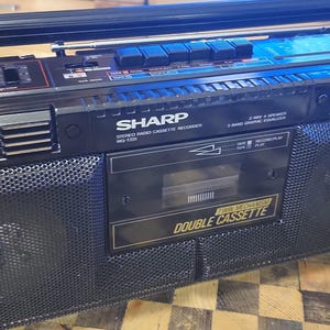 Sharp WQ-T231 BOOMBOX