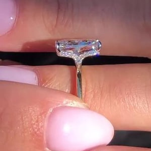 Radiant Cut Moissanite Engagement Ring 14K Yellow Gold Solitaire Ring Radiant Cut Wedding Ring for Women Classic Gold Bridal Ring Gift Ring