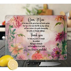 Mother&#39;s Glass Cutting Board, Vibrant Serving Tray for Charcuterie, Ideal Housewarming Gift from Daughter to Mother - Mother&#39;s Day Gift