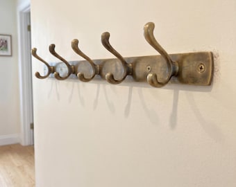 Perchero antiguo de latón sin lacar, ganchos de pared de latón macizo, organizador de entrada vintage