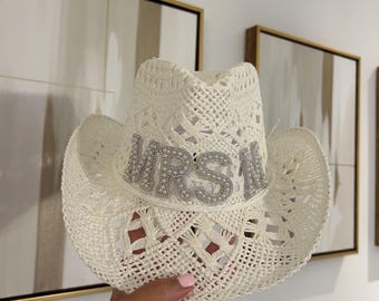 Bride to be cowgirl hat | Pearl Cowboy Hat | Bride Straw Hat | Personalised Bridal Hat | Honeymoon Gifts | Hen Party Accessories Last Rodeo