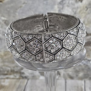 Vintage Silvertone Metal And Rhinestone Hinged Bangle Cuff Statement Bracelet