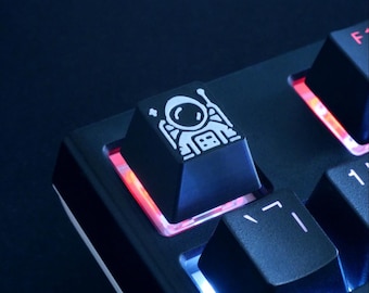 Astronaut Keycap – 3D Printed Artisan Keycap for Mechanical Keyboards | Space-Themed Cherry MX Compatible Gift