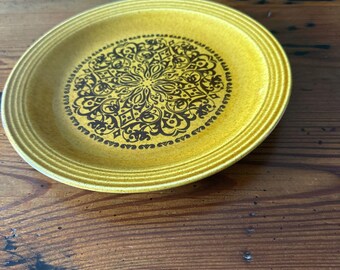 Sheffield Sierra Ironstone Dinner Plate 10 1970s Harvest Gold Speckles Scrolls