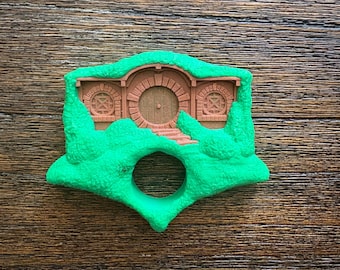 Halfling Haven Page Holder