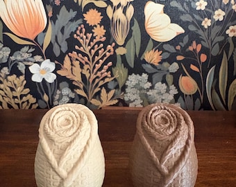 Wicker Rose shelf decor