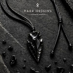 Collier en obsidienne noire en forme de pointe de flèche, pendentif sur cordon ajustable, amulette de protection