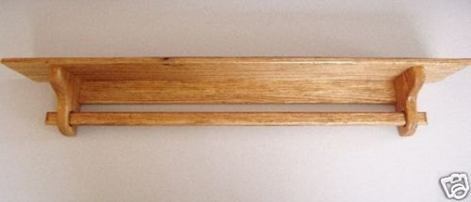 Quilt Hanger With Shelf, 48 Inch Oak Quilt Rack, Wall Hanging Quilt Rod