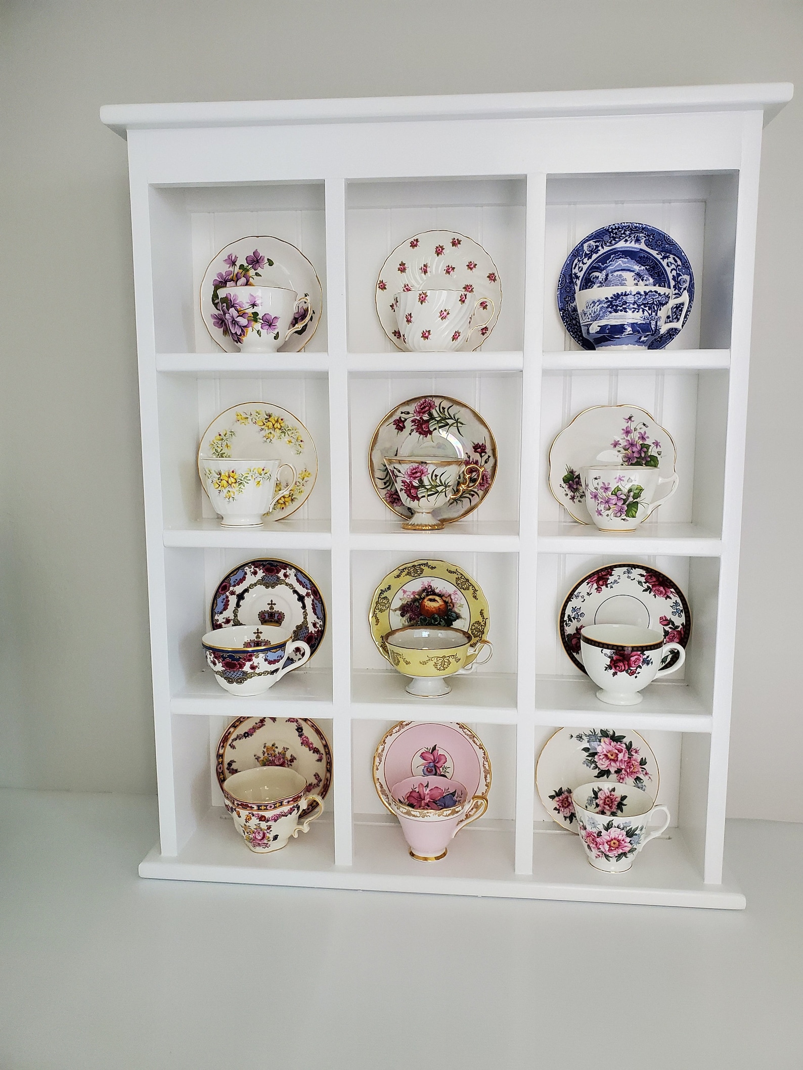 Tea Cup Display Rack: Kitchen Storage Shelf, Collectible Saucer ...