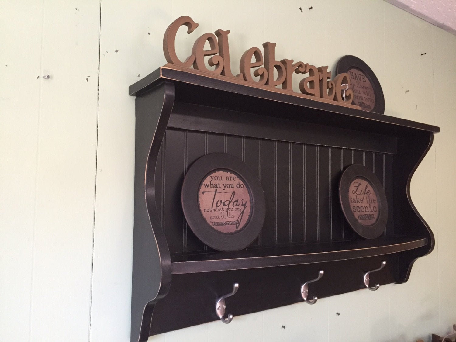 Country Farmhouse Plate Rack Display Shelf & Mug