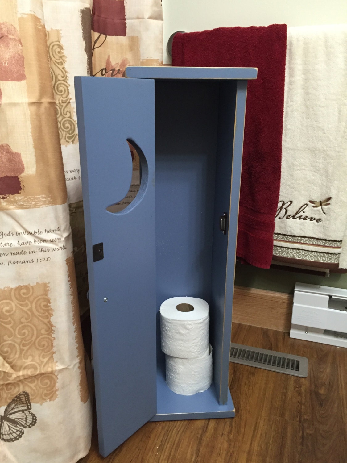 15 Totally Unusual DIY Toilet Paper Holders, Homelovr