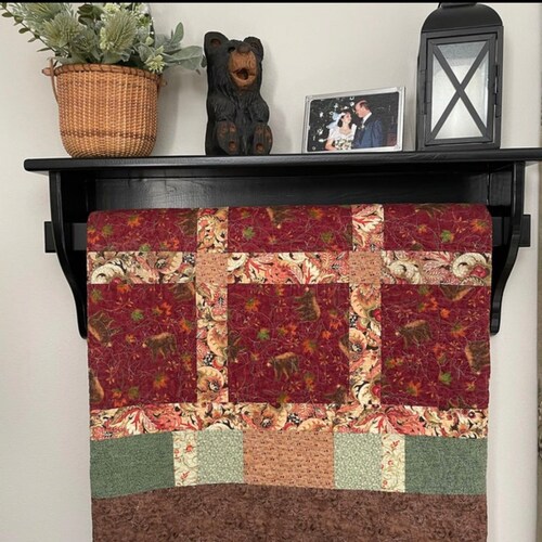thumbnail image 2 of Hope Woodworking RRD Quilt Hanger For Wall For Display (30") Amish Made Wooden Quilt Rack Wall Mount - Rustic Tapestry Quilt Wall Hangers (Maple Wood, Ebony Stain, 30" Long 2 of 9