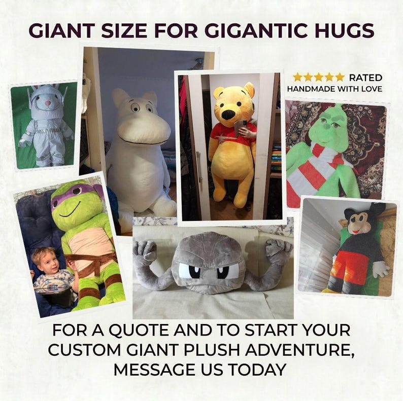 Puede incluir: Un collage de peluches gigantes, que incluye un conejo blanco, un gran hipop&oacute;tamo blanco, Winnie the Pooh, un Grinch verde, una criatura gris con forma de roca, una Tortuga Ninja y Mickey Mouse. El texto dice "GIANT SIZE FOR GIGANTIC HUGS" y "HANDMADE WITH LOVE."