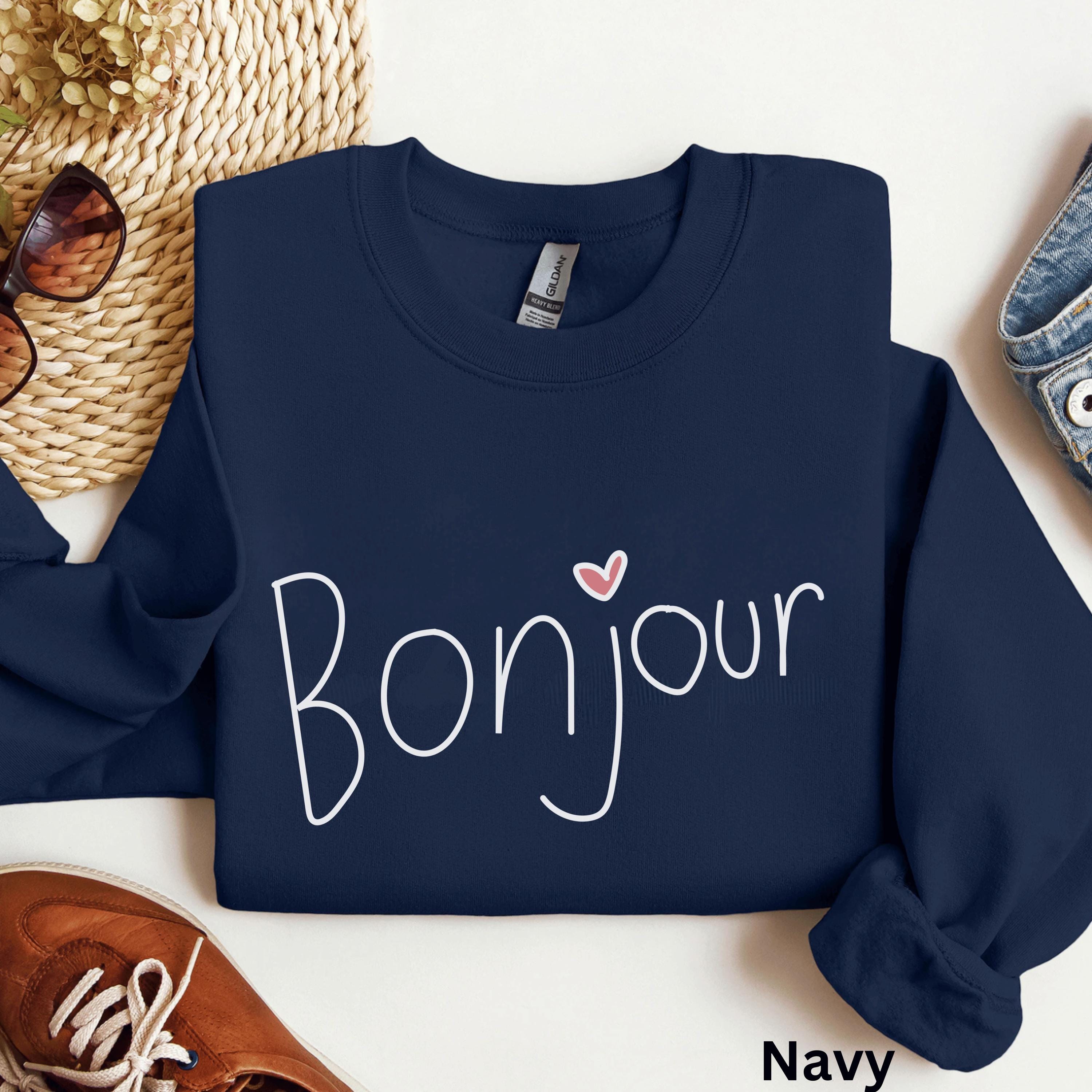 Sweat Bonjour, chemise française, chemise Paris, t-shirt citation française, t-shirt mot français, cadeau français, chic parisien, t-shirt tendance femme