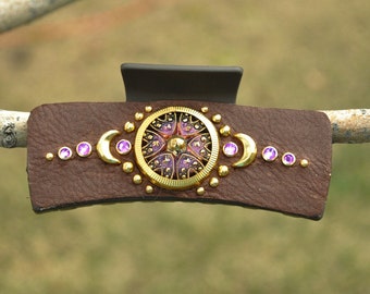 Nieten Haarspange mit Tschechischen Glascabochon, Nieten und Kristallen