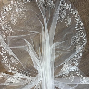 Chapel Length Dandelion Lace Veil Dandelion Veil | Elegant Beaded Border | Bo & Luca – Bo & Luca main image 4