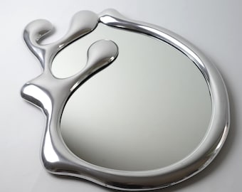 Contemporary Wall Mirror by Kare Design – Preloved – Flowing Form with Aluminum Frame