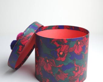 Vintage Floral Gift Box – 80s 90s Paperboard Storage with Pom Pom Lid