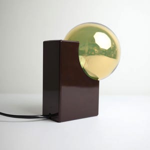Lámpara de mesa Philips vintage – Años 70, estilo era espacial, plástico marrón, globo amarillo